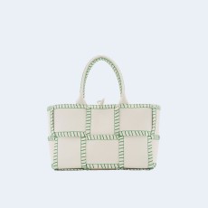 보테가 베네타 아르코 오버로크 스티치 스몰 토트백